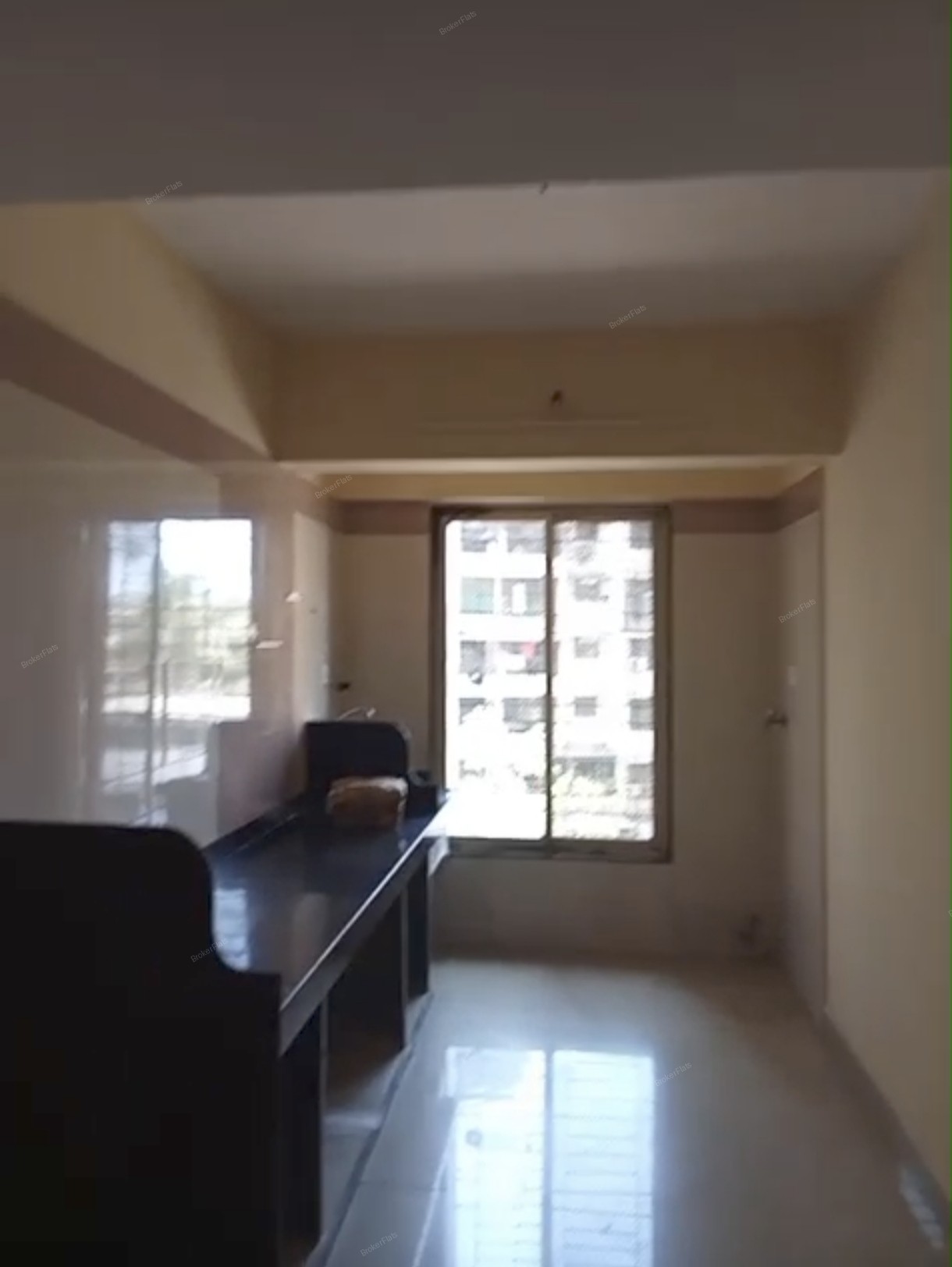2 BHK Flat for Sale in Kalyan West – Om Residency