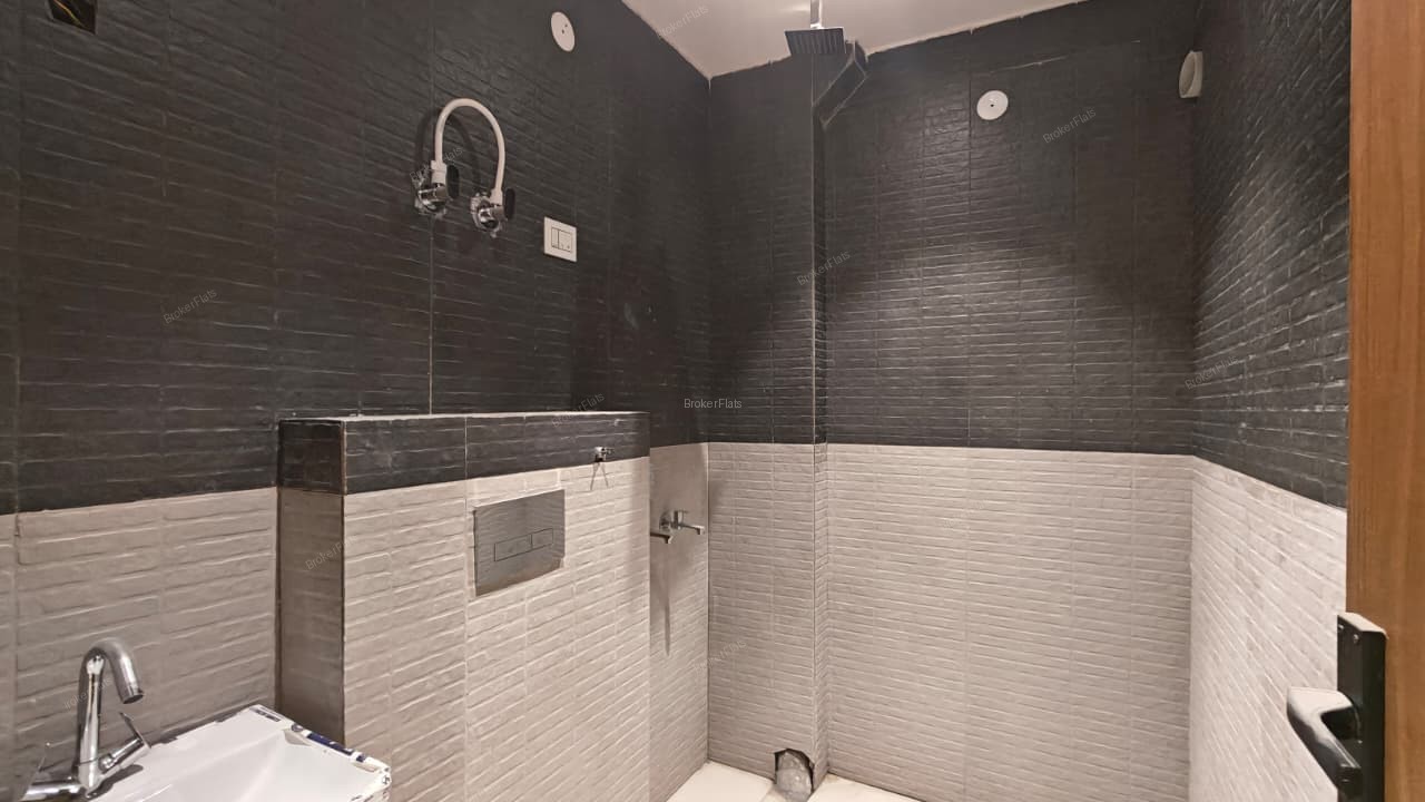 3 BHK Semi Furnished Builder Floor for Sale in Gagan Bharti Mohan Garden Delhi at ₹44.90 Lakh